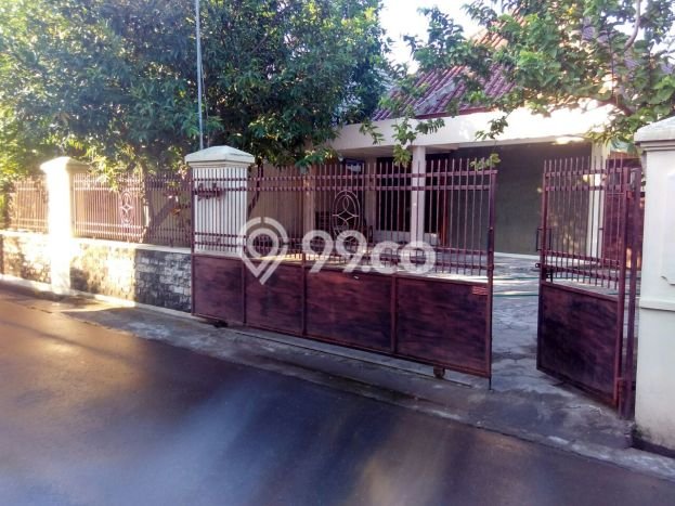 Dijual Rumah Premium dengan Fasilitas Sekitar Komplit di Banjarsari, Surakarta Dijual Rumah Premium dengan Fasilitas Sekitar Komplit di Banjarsari, Surakarta
