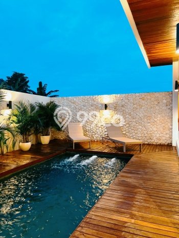 Hunian Mewah LB 210m2 Siap Huni Desain Elegan di Canggu, Badung Hunian Mewah LB 210m2 Siap Huni Desain Elegan di Canggu, Badung