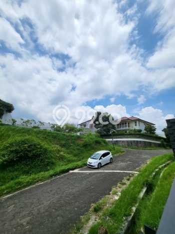 Rumah Mewah LB 250m2 Siap Huni Desain Elegan di Setiabudi, Bandung Rumah Mewah LB 250m2 Siap Huni Desain Elegan di Setiabudi, Bandung