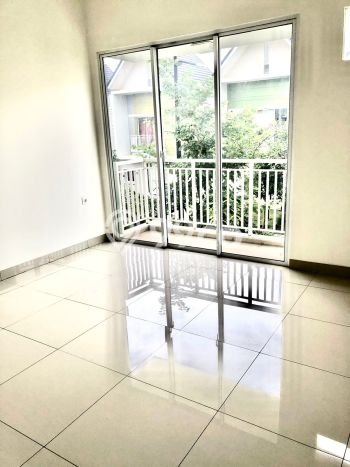 Rumah di Gede Bage, 2 KM, Lingkungan Tenang Rumah di Gede Bage, 2 KM, Lingkungan Tenang