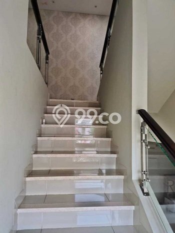 Jual Rumah Luas Megah Dengan View Cantik di Gading Serpong, Tangerang Jual Rumah Luas Megah Dengan View Cantik di Gading Serpong, Tangerang