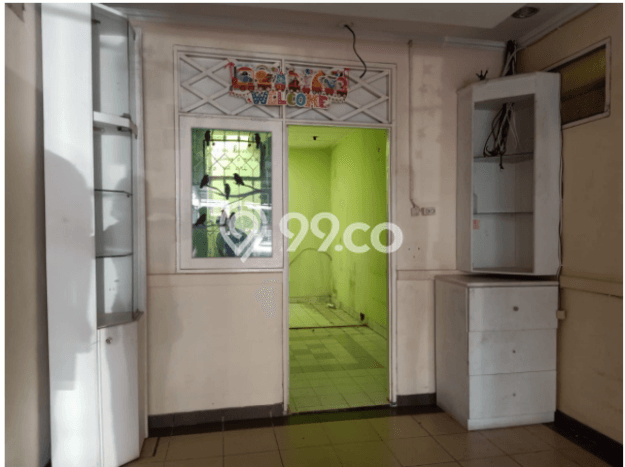 PENAWARAN EKSKLUSIF! Rumah di Taman Surya, 4 KT, Lingkungan Elite, Luas 250m² Bangunan 490m² PENAWARAN EKSKLUSIF! Rumah di Taman Surya, 4 KT, Lingkungan Elite, Luas 250m² Bangunan 490m²