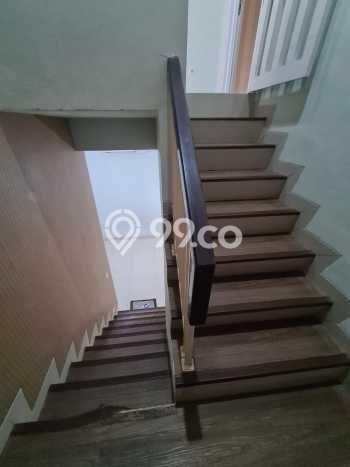 Jarang Ada! Rumah Sewa 4 Kamar Bagus Siap Huni Green Lake City Jarang Ada! Rumah Sewa 4 Kamar Bagus Siap Huni Green Lake City