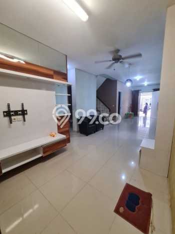 Jarang Ada! Rumah Sewa 4 Kamar Bagus Siap Huni Green Lake City Jarang Ada! Rumah Sewa 4 Kamar Bagus Siap Huni Green Lake City