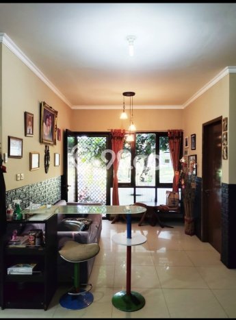 Rumah Elit Modern Siap Huni di BSD Tangerang Rumah Elit Modern Siap Huni di BSD Tangerang