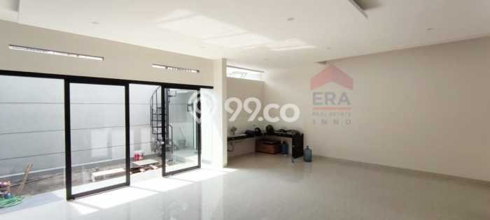 Rumah Luxury Modern Tanpa Renovasi di Mekar Wangi Bandung Rumah Luxury Modern Tanpa Renovasi di Mekar Wangi Bandung