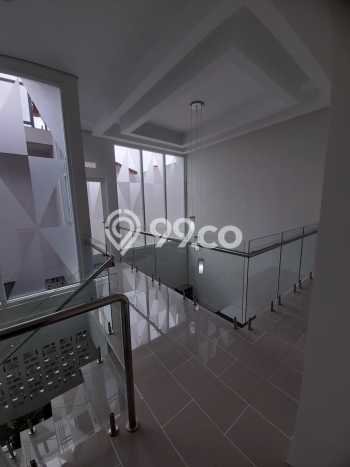 Rumah Luas Asri 4 KT Siap Huni di Cigadung Bandung Rumah Luas Asri 4 KT Siap Huni di Cigadung Bandung
