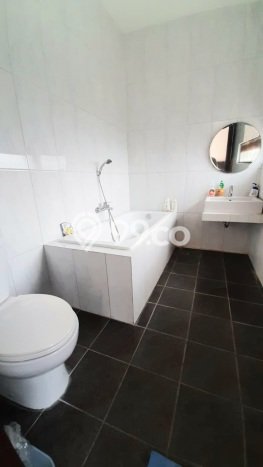 For Sale! Luxury House LT 120m2 Desain Elegan di Bintaro For Sale! Luxury House LT 120m2 Desain Elegan di Bintaro