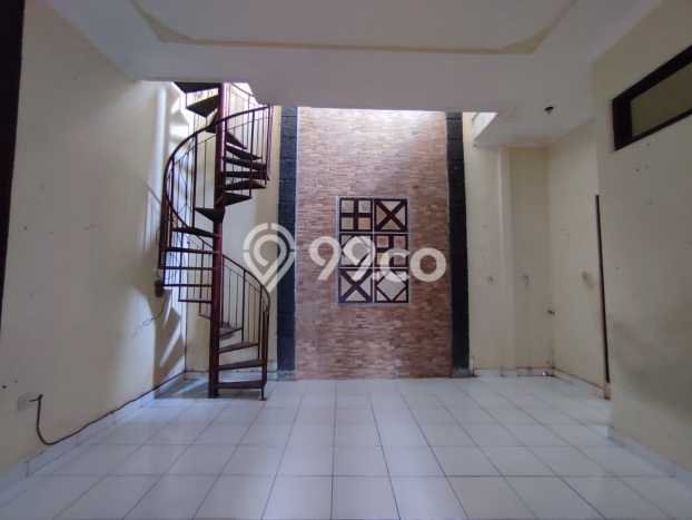 Rumah Area Nyaman kawasan Jimbaran, Badung, Luas 684m² LB 414m² Rumah Area Nyaman kawasan Jimbaran, Badung, Luas 684m² LB 414m²
