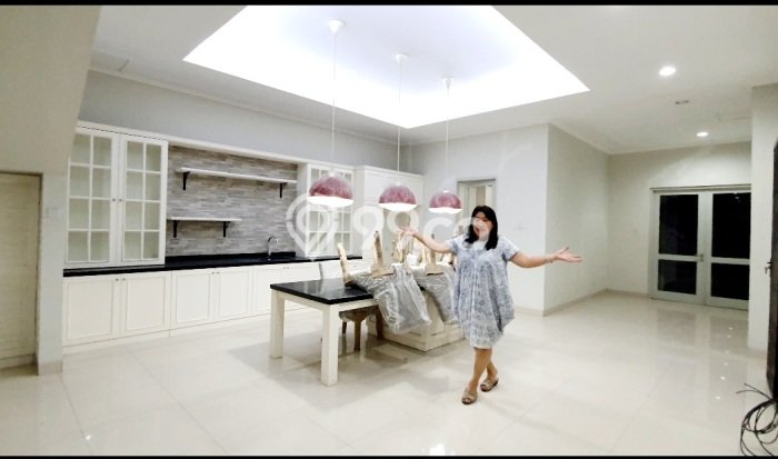 Rumah Disewakan Tangerang LT 280m2 LB 336m2 Area Gading Serpong Rumah Disewakan Tangerang LT 280m2 LB 336m2 Area Gading Serpong