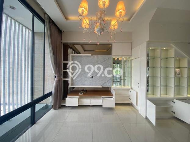 Disewakan! Rumah 3 Kamar Tidur &
3 Kamar Mandi di Cipete, Jakarta Selatan Disewakan! Rumah 3 Kamar Tidur &
3 Kamar Mandi di Cipete, Jakarta Selatan