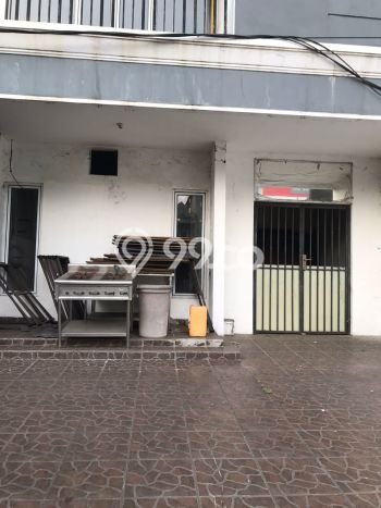 Rumah Berkualitas dengan Luas Tanah 375m² di Kawasan Elite Serpong, Tangerang Selatan Rumah Berkualitas dengan Luas Tanah 375m² di Kawasan Elite Serpong, Tangerang Selatan