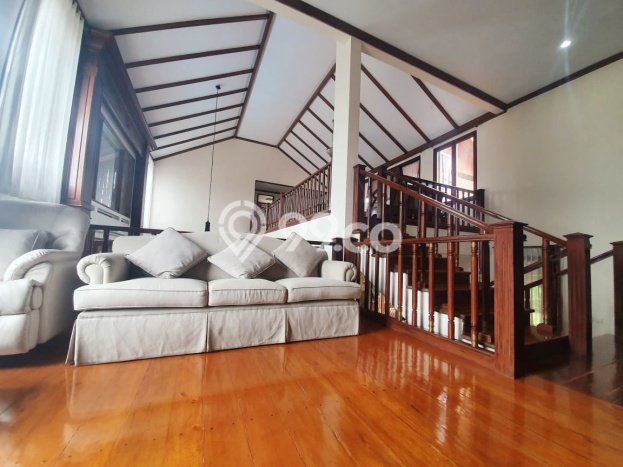 Dijual Rumah Premium dengan Fasilitas Sekitar Lengkap di Cinere, Depok Dijual Rumah Premium dengan Fasilitas Sekitar Lengkap di Cinere, Depok
