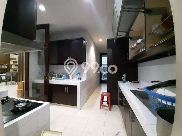 Rumah Mewah LB 700m2 Siap Huni Desain Elegan di Graha, Surabaya Rumah Mewah LB 700m2 Siap Huni Desain Elegan di Graha, Surabaya