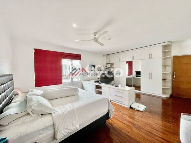 Rumah Luxury Modern Siap Huni di Pejaten Jakarta Selatan Rumah Luxury Modern Siap Huni di Pejaten Jakarta Selatan