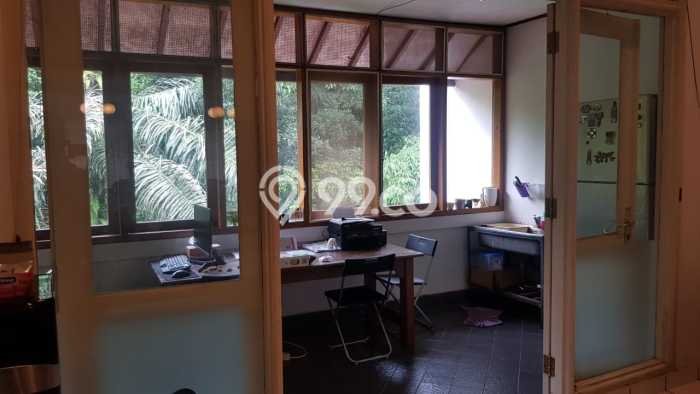 Rumah area Ciumbuleuit, Bandung, Luas 430m² LB 450m² Rumah area Ciumbuleuit, Bandung, Luas 430m² LB 450m²
