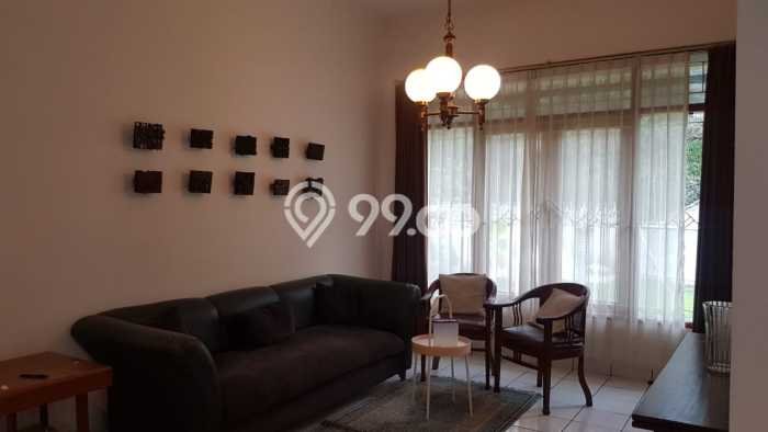 Rumah area Ciumbuleuit, Bandung, Luas 430m² LB 450m² Rumah area Ciumbuleuit, Bandung, Luas 430m² LB 450m²
