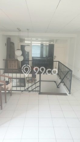 Siap Huni Hunian Elit 3 Kamar di Kebayoran Lama Dekat ke Mana Saja Siap Huni Hunian Elit 3 Kamar di Kebayoran Lama Dekat ke Mana Saja