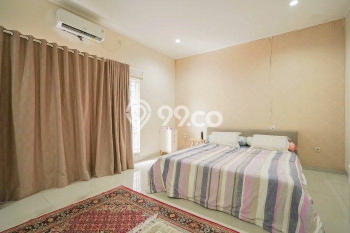 Rumah Modern Minimalis 6 Kamar Bisa Langsung Pindah di Ciputat Rumah Modern Minimalis 6 Kamar Bisa Langsung Pindah di Ciputat