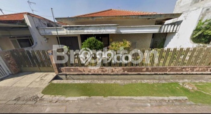 BEST DEAL! Rumah Untuk Investasi di Manyar, Luas 285m² LB 220m² BEST DEAL! Rumah Untuk Investasi di Manyar, Luas 285m² LB 220m²