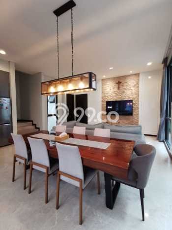 Hunian Elit LB 337m2 Siap Huni Desain Elegan di BSD, Tangerang Hunian Elit LB 337m2 Siap Huni Desain Elegan di BSD, Tangerang