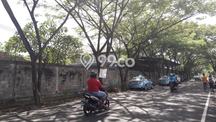 Tanah dan Bangunan HOOK ngantong!!! Lokasi STRATEGIS Tanah dan Bangunan HOOK ngantong!!! Lokasi STRATEGIS