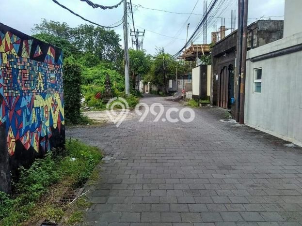 Tanah lokasi sangat strategis,hanya 700meter dari pantai batu belig Tanah lokasi sangat strategis,hanya 700meter dari pantai batu belig