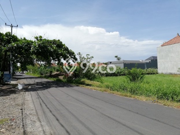 SEWA LAHAN! Tanah Kawasan Legian, Luas 623m², Area Komersial SEWA LAHAN! Tanah Kawasan Legian, Luas 623m², Area Komersial