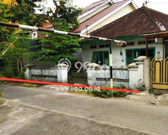 Lahan Dijual Lokasi Laweyan, Solo dengan Luas Tanah 284m2 dan Status Lain-lain Lahan Dijual Lokasi Laweyan, Solo dengan Luas Tanah 284m2 dan Status Lain-lain