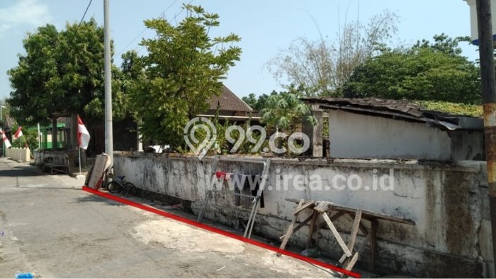 Tanah untuk Dijual di Jebres Solo Luas 695m2 Tanah untuk Dijual di Jebres Solo Luas 695m2