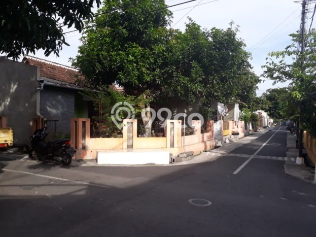 Tanah Dijual Lokasi Purwosari, Solo dengan Luas Tanah 422m2 dan Status SHM Tanah Dijual Lokasi Purwosari, Solo dengan Luas Tanah 422m2 dan Status SHM