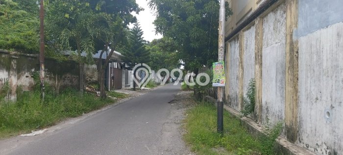 Lahan Kosong Dijual di Solo dengan Area 863m2 Lahan Kosong Dijual di Solo dengan Area 863m2
