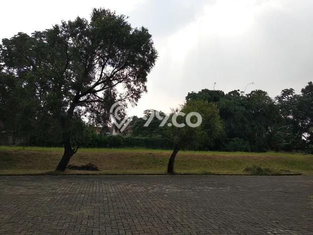 Tanah Lokasi Strategis Kawasan Cinere, Luas 240m², Ideal untuk Bisnis Tanah Lokasi Strategis Kawasan Cinere, Luas 240m², Ideal untuk Bisnis