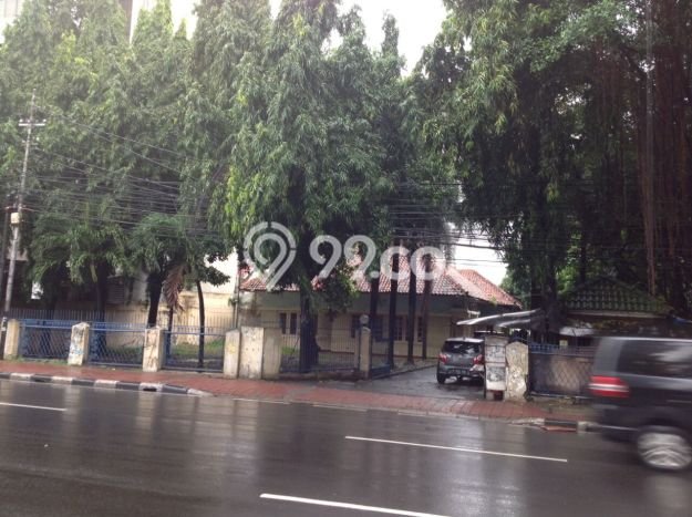 AREA PROSPEKTIF! Tanah Kawasan Menteng, Luas 3050m², Akses Transportasi, Kawasan Potensial AREA PROSPEKTIF! Tanah Kawasan Menteng, Luas 3050m², Akses Transportasi, Kawasan Potensial