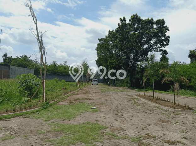 Dijual Tanah di Solo Baru, Luas 162m2m², Lingkungan Asri, Kontur Rata Dijual Tanah di Solo Baru, Luas 162m2m², Lingkungan Asri, Kontur Rata