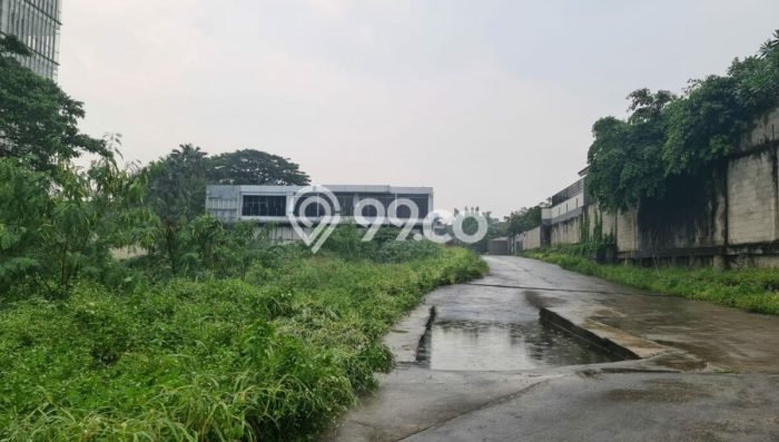 Kavling Tanah untuk Dijual di Kemang, Jakarta Selatan, Luas 135000m2 Kavling Tanah untuk Dijual di Kemang, Jakarta Selatan, Luas 135000m2