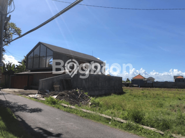 Tanah Dijual di Denpasar Seluas 605m2 Strategis Tanah Dijual di Denpasar Seluas 605m2 Strategis