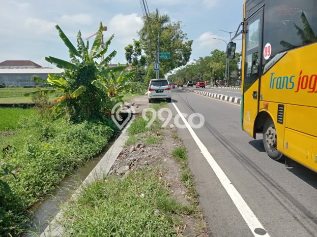 Tanah Potensial di Kasihan, Luas 2400m2m², Pinggir Jalan Tanah Potensial di Kasihan, Luas 2400m2m², Pinggir Jalan