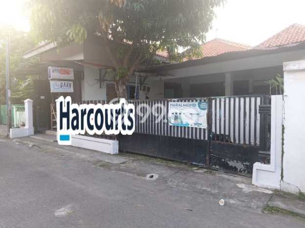 Dijual Tanah di Laweyan Solo Luas 305m2 SHM Dijual Tanah di Laweyan Solo Luas 305m2 SHM