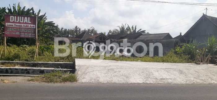 Tanah di Blahbatuh, Luas 378m², Akses Jalan Raya Tanah di Blahbatuh, Luas 378m², Akses Jalan Raya