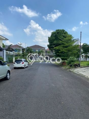 Tanah Dijual Area Strategis di Metro Permata Tangerang 300m2 Tanah Dijual Area Strategis di Metro Permata Tangerang 300m2