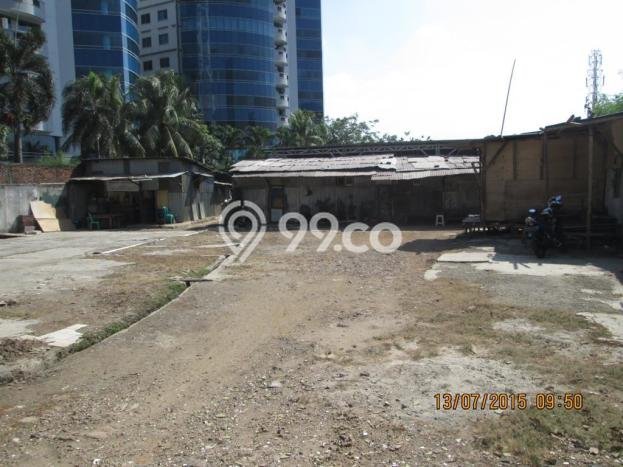 Tanah Dijual Lokasi Strategis di Jakarta Selatan dengan Luas 734m2 Tanah Dijual Lokasi Strategis di Jakarta Selatan dengan Luas 734m2