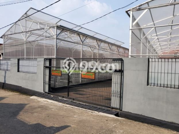 Lahan Dijual Lokasi Strategis di Depok dengan Luas 456m2 Lahan Dijual Lokasi Strategis di Depok dengan Luas 456m2
