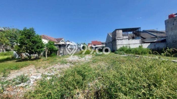 Tanah Lokasi Potensial Kawasan Jebres, Luas 216m², Akses ke Fasilitas Umum, Dekat Jebres, Solo, Solo Tanah Lokasi Potensial Kawasan Jebres, Luas 216m², Akses ke Fasilitas Umum, Dekat Jebres, Solo, Solo