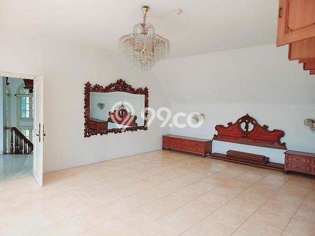 Untuk Dijual Tanah di Jakarta Selatan, Luas 1832m2 SHM Untuk Dijual Tanah di Jakarta Selatan, Luas 1832m2 SHM