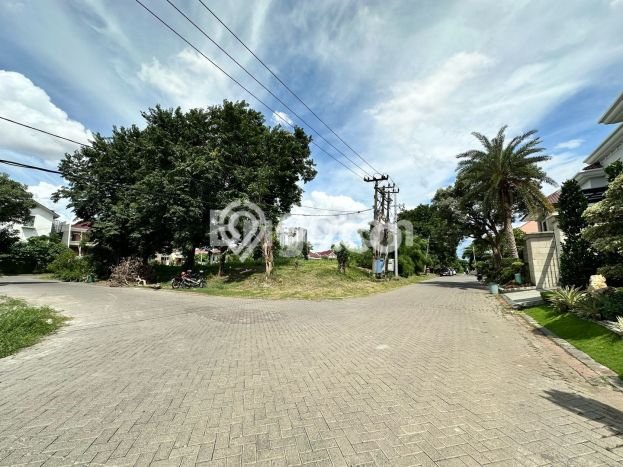 Tanah di Dukuh Pakis, Surabaya Luas 650m2 Dijual Segera Tanah di Dukuh Pakis, Surabaya Luas 650m2 Dijual Segera