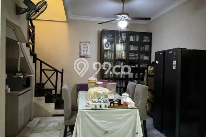 Dijual Rumah Minimalis Bagus Punya 5 KT di Wiyung Surabaya SHM Dijual Rumah Minimalis Bagus Punya 5 KT di Wiyung Surabaya SHM