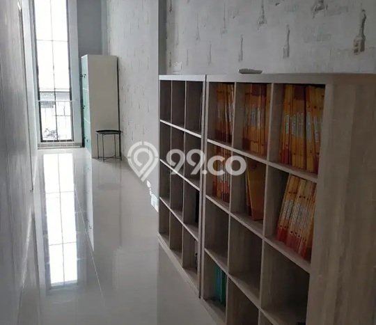 Unit Ruko Dijual di Surabaya LT 55m2 & LB 110m2 Unit Ruko Dijual di Surabaya LT 55m2 & LB 110m2