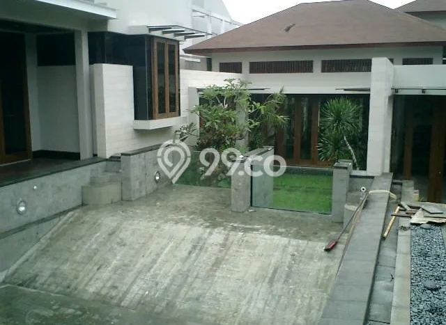Disewakan Cepat Rumah Kondisi Baik di Kawasan Kebayoran Baru, Jakarta Selatan Disewakan Cepat Rumah Kondisi Baik di Kawasan Kebayoran Baru, Jakarta Selatan