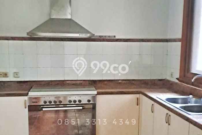 Rumah sewa siap huni 6 KT di Pondok Indah, Jakarta Selatan Rumah sewa siap huni 6 KT di Pondok Indah, Jakarta Selatan